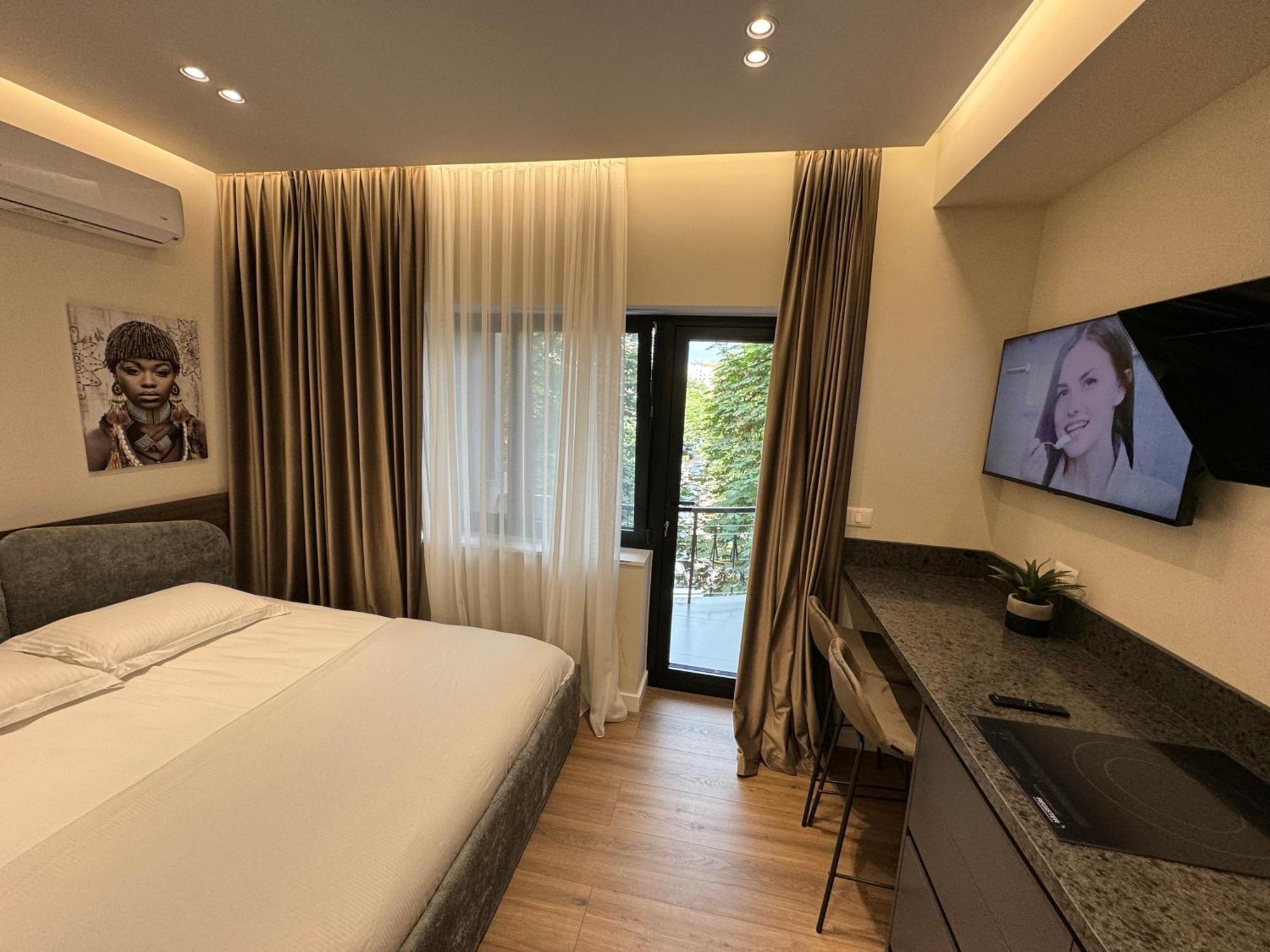 Lux Stay Tirana Zewnętrze zdjęcie